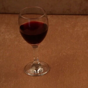 vino-macchia-pulizia-vino-24 ore
